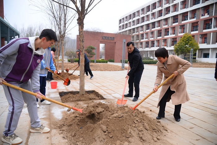 1741663107204037330.jpg 4.jpg