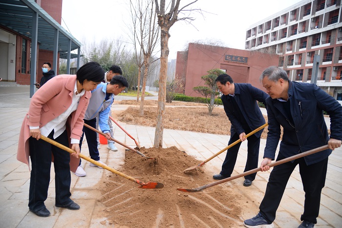 1741663117548003648.jpg 5.jpg