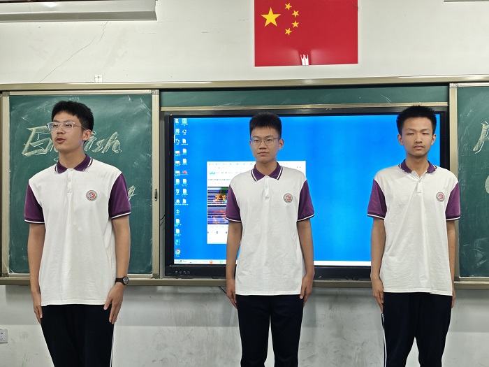 1745229975766070205.jpg 5.jpg