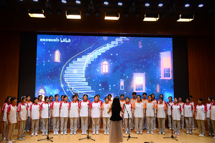 7.Singing合唱团《世界赠与我的》.png