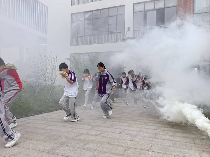 1762824203071085883.jpg 2.jpg